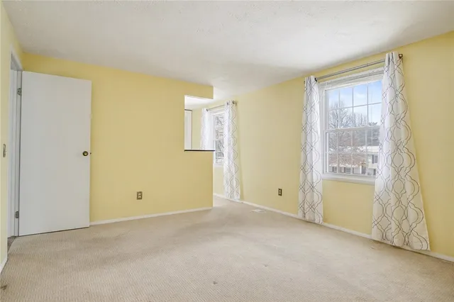 $250,000 | 140 Overland Trail, Henrietta, NY 14586