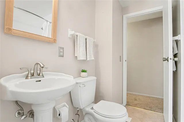 $250,000 | 140 Overland Trail, Henrietta, NY 14586