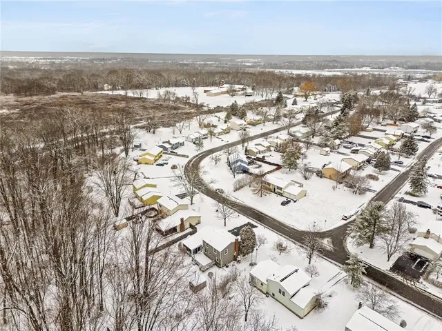 $250,000 | 140 Overland Trail, Henrietta, NY 14586