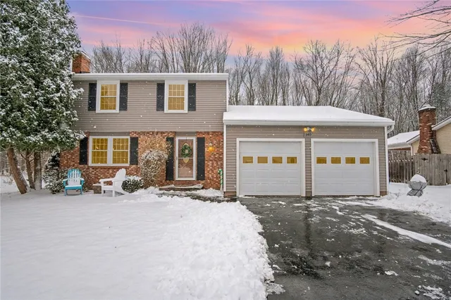 $250,000 | 140 Overland Trail, Henrietta, NY 14586