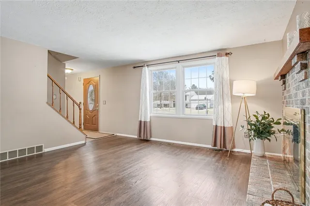 $250,000 | 140 Overland Trail, Henrietta, NY 14586