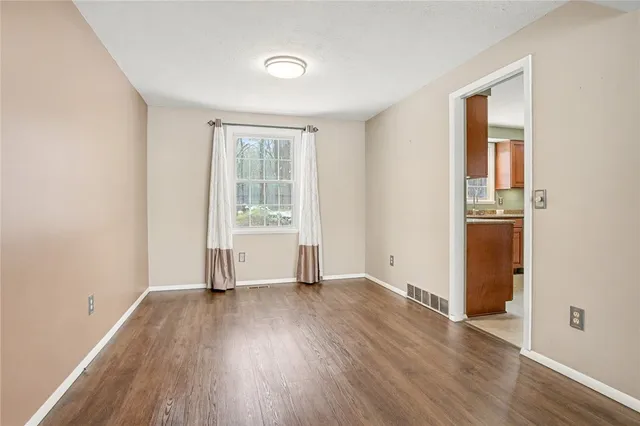 $250,000 | 140 Overland Trail, Henrietta, NY 14586