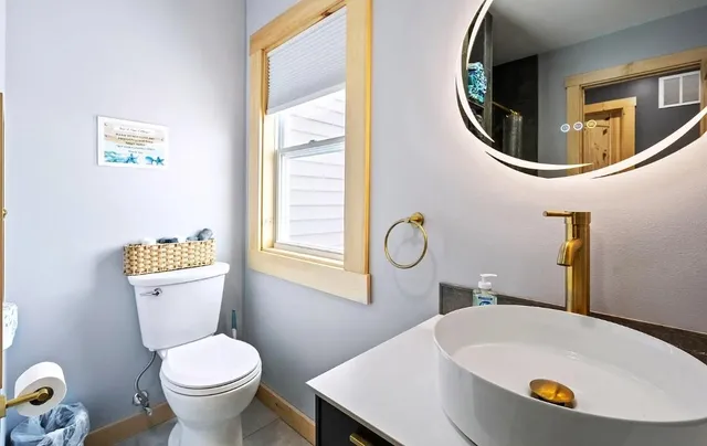 $2,200 | 16 Riverview Terrace, Unit 3, Hampton, NH 03842