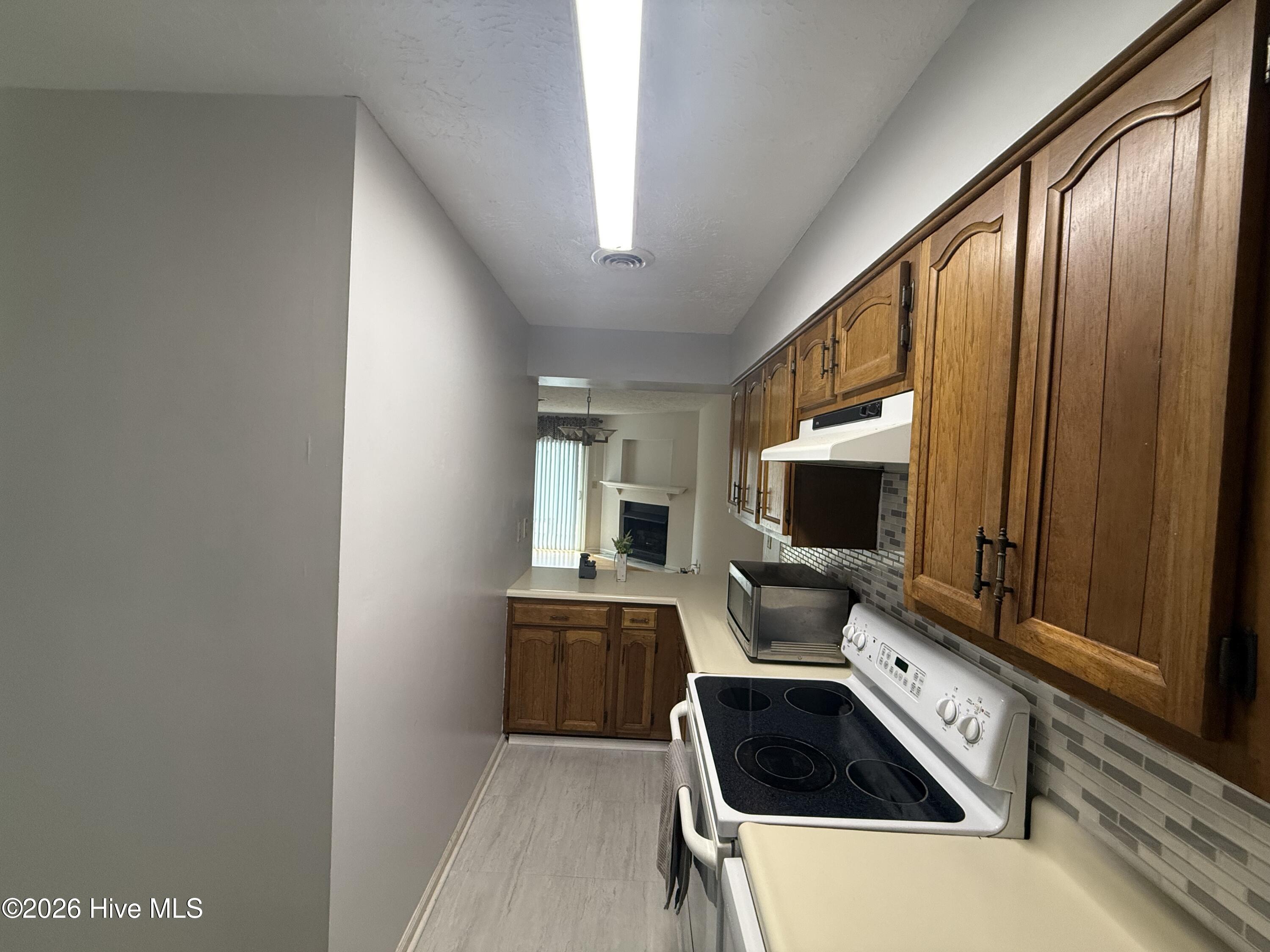 940 Linden Road, Unit 10 Pinehurst, NC 28374 - Photo 2 of 15 Kitchen 1.1