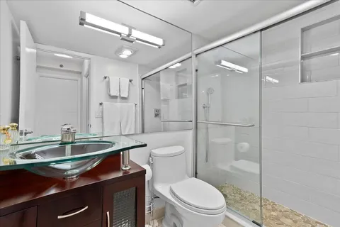 $675,000 | 4511 South Ocean Boulevard, Unit 805, Highland Beach, FL 33487