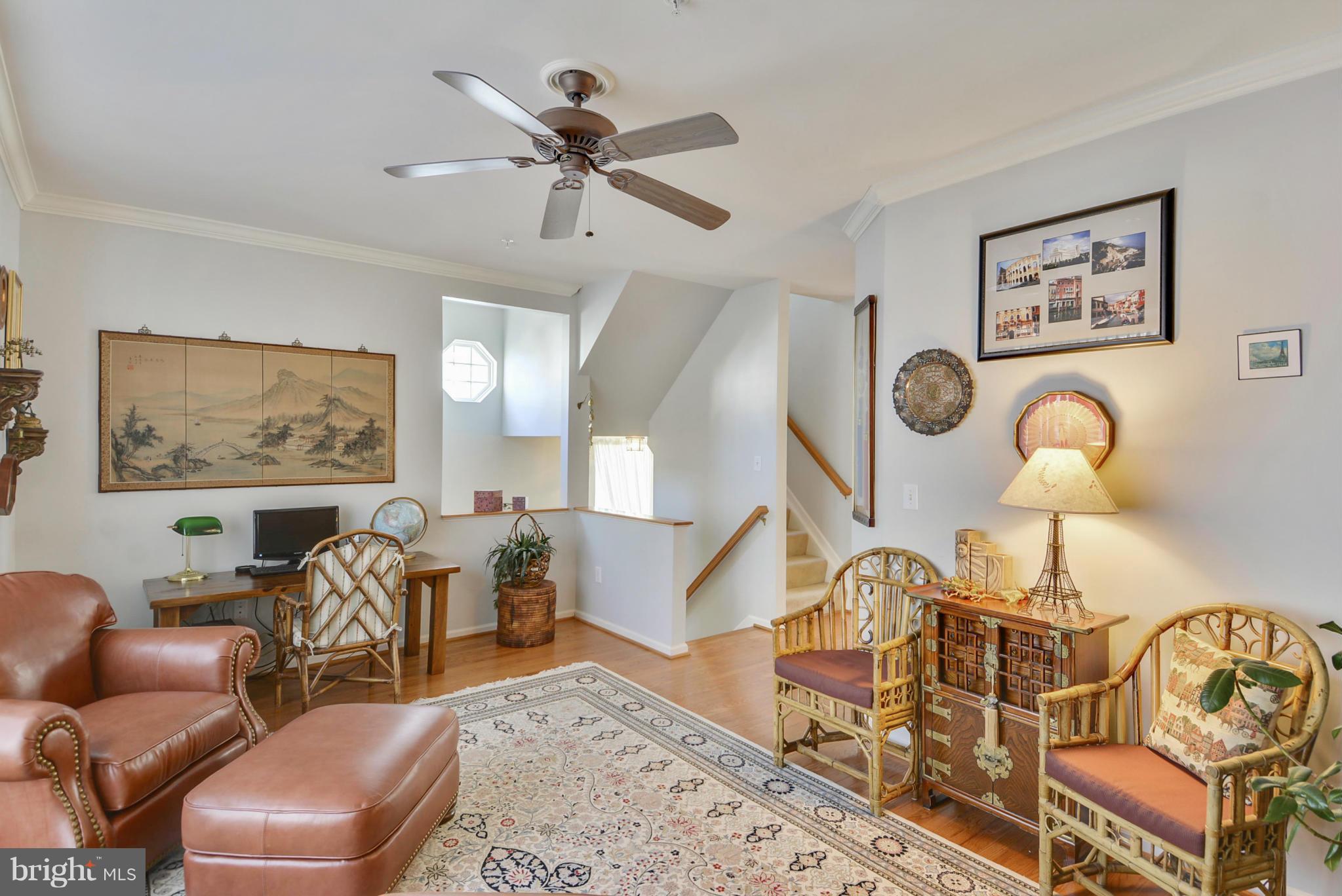 18207 Coachmans Road Germantown, MD 20874 - Photo 2 of 26 Living Room