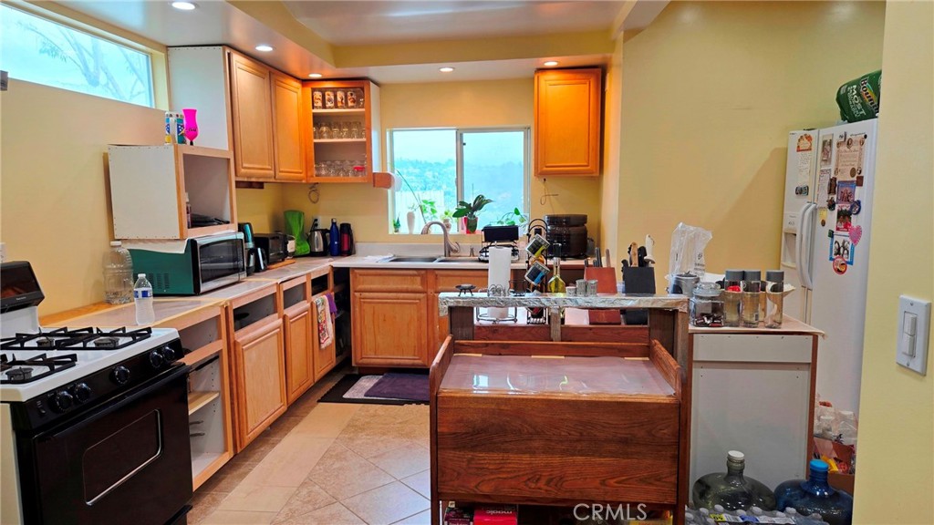 787 Terrace 49 Los Angeles, CA 90042 - Photo 39 of 66