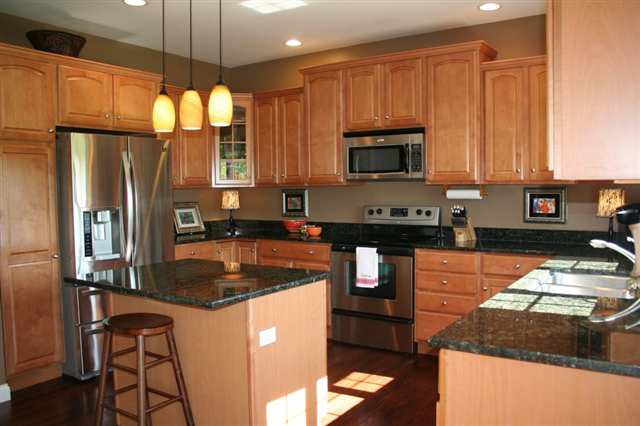 94 Sapphire Point Morton, IL 61550 - Photo 4 of 11 Gallery Image 4