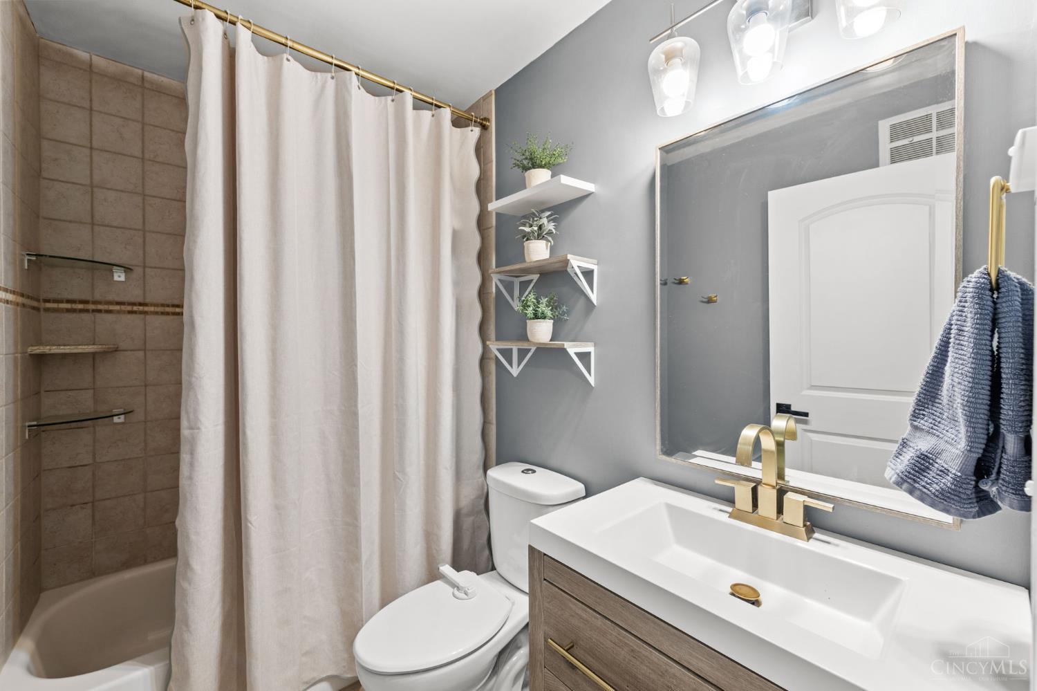 8200 Hopper Road Cincinnati, OH 45255 - Photo 38 of 80 Updated bathroom for bedrooms 2 and 3.