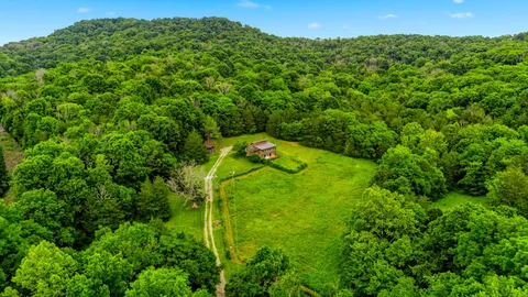 $1,249,900 | 427 Adams Road, Watertown, TN 37184