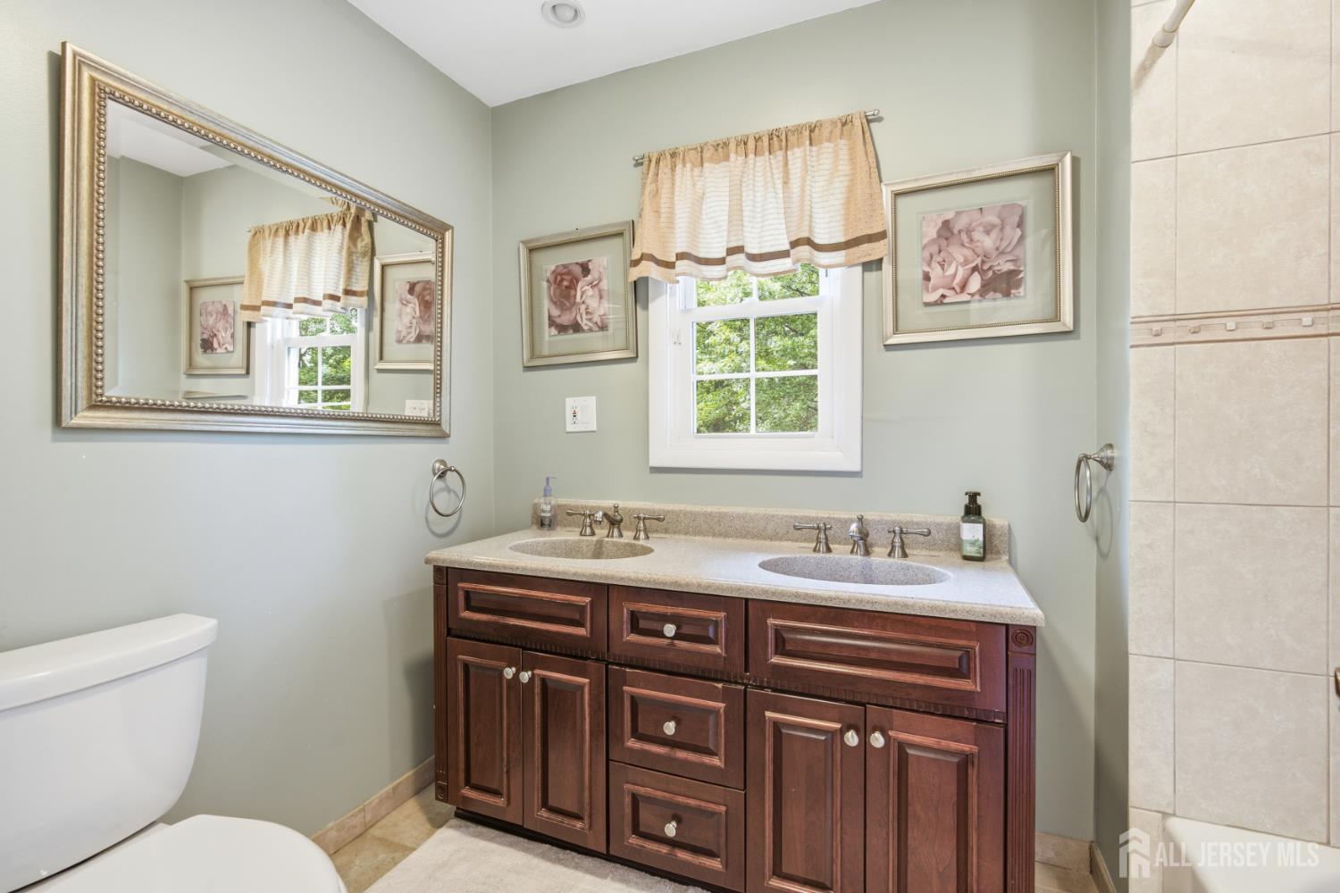 4 Woodruff Road Edison, NJ 08820 - Photo 32 of 43