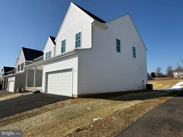 $565,000 | 253 Beaumont Drive, Oxford, PA 19363