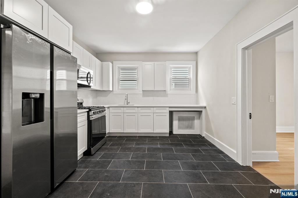 28 Riverside Place, Unit 1 Garfield, NJ 07026 - Photo 16 of 25 Gallery Image 16