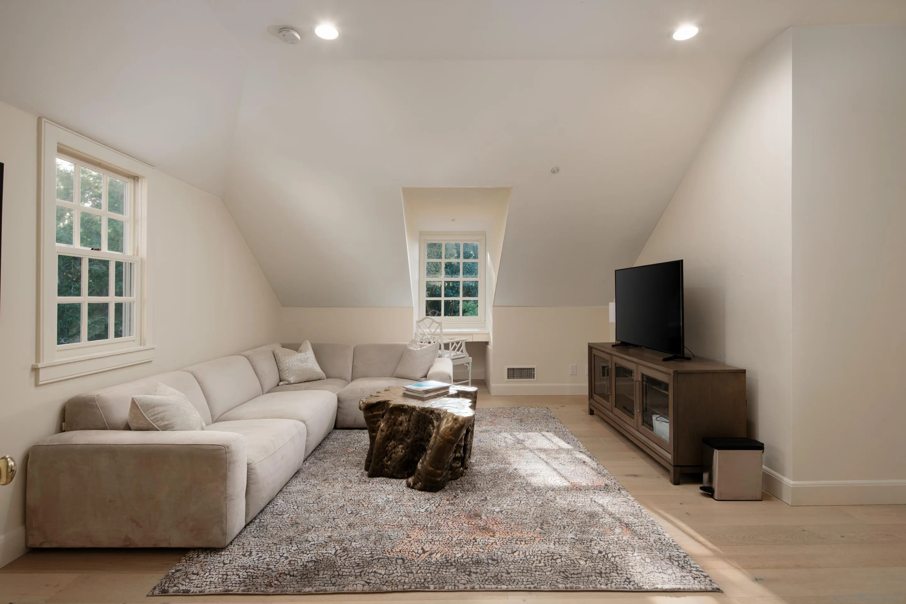 6502 Via Vista Canada Rancho Santa Fe, CA 92067 - Photo 39 of 55 a living room with furniture and a flat screen tv