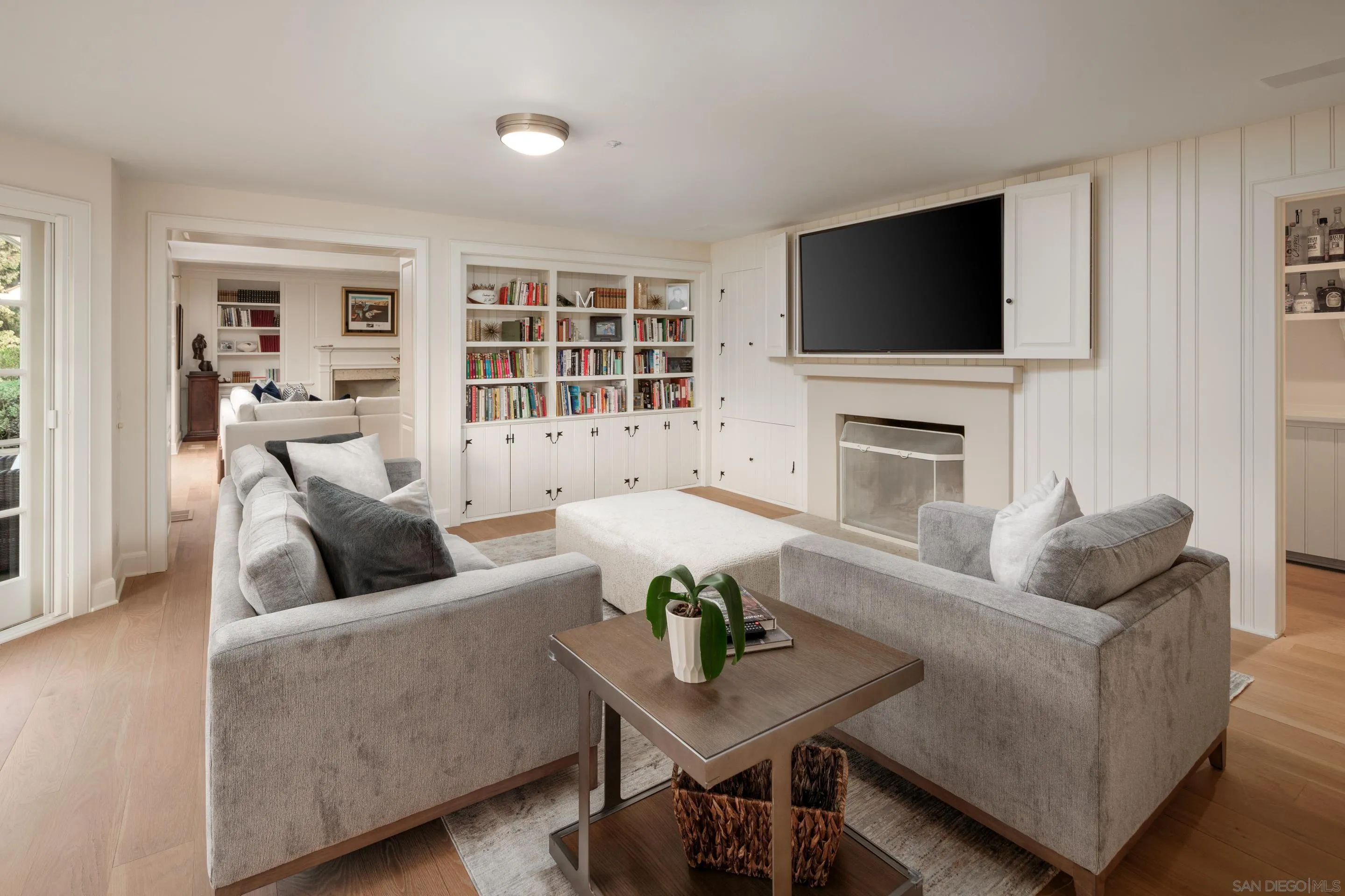 6502 Via Vista Canada Rancho Santa Fe, CA 92067 - Photo 10 of 55 a living room with furniture and a flat screen tv