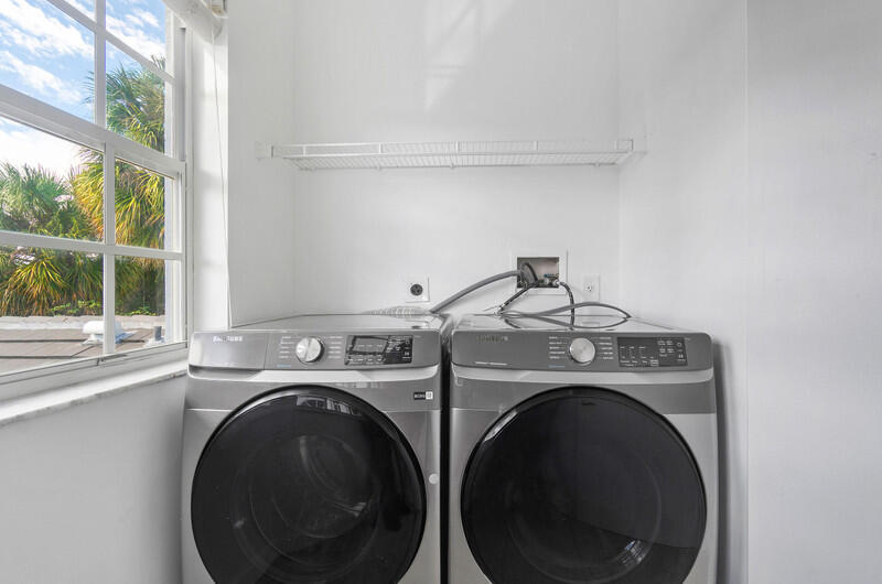 1710 Southwest 2nd Avenue Boca Raton, FL 33432 - Photo 28 of 29 a utility room with dryer and washer