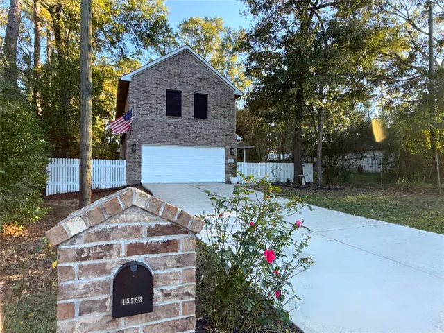 front view of house with a yard
