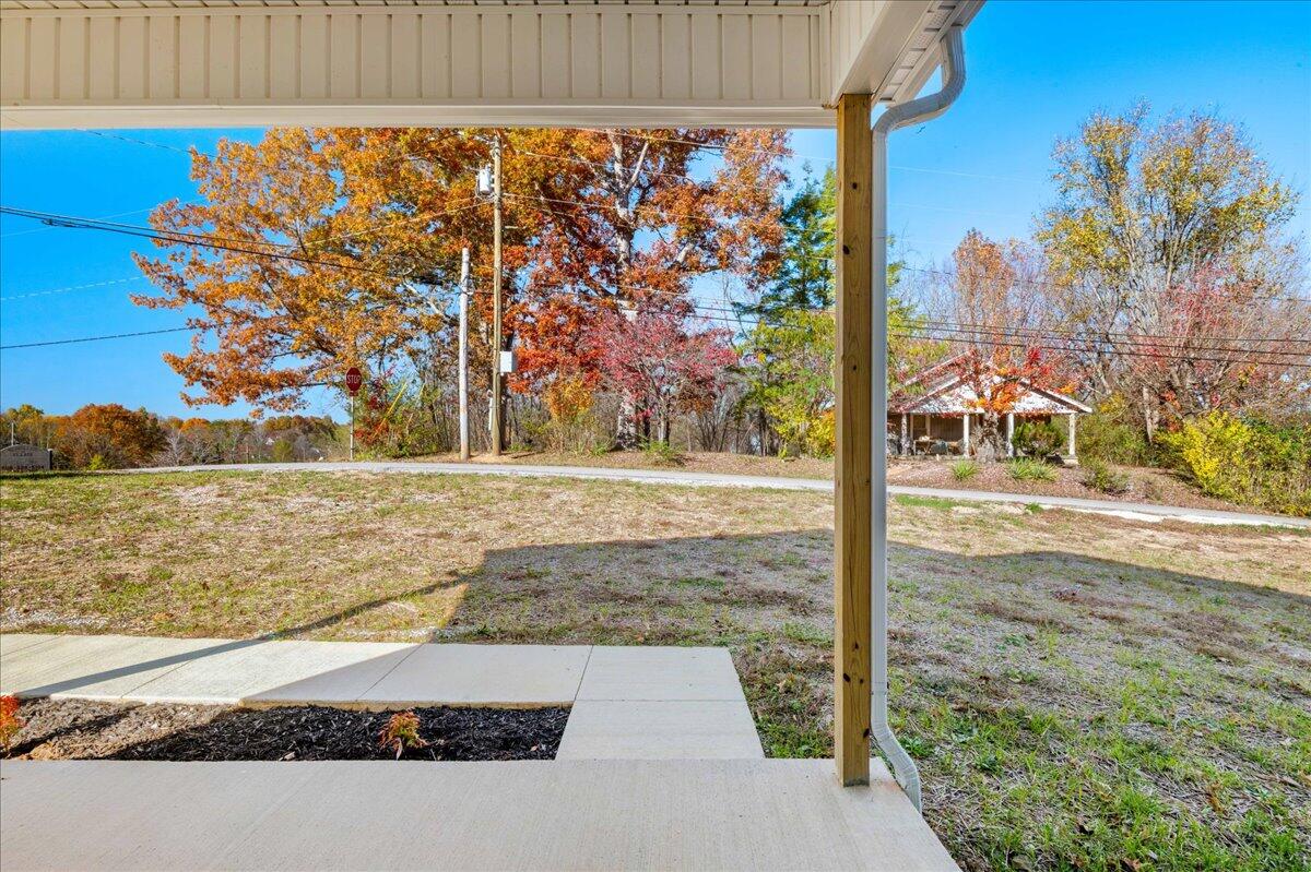 915 West 8th Street Corbin, KY 40701 - Photo 28 of 33 05-Front Porch View