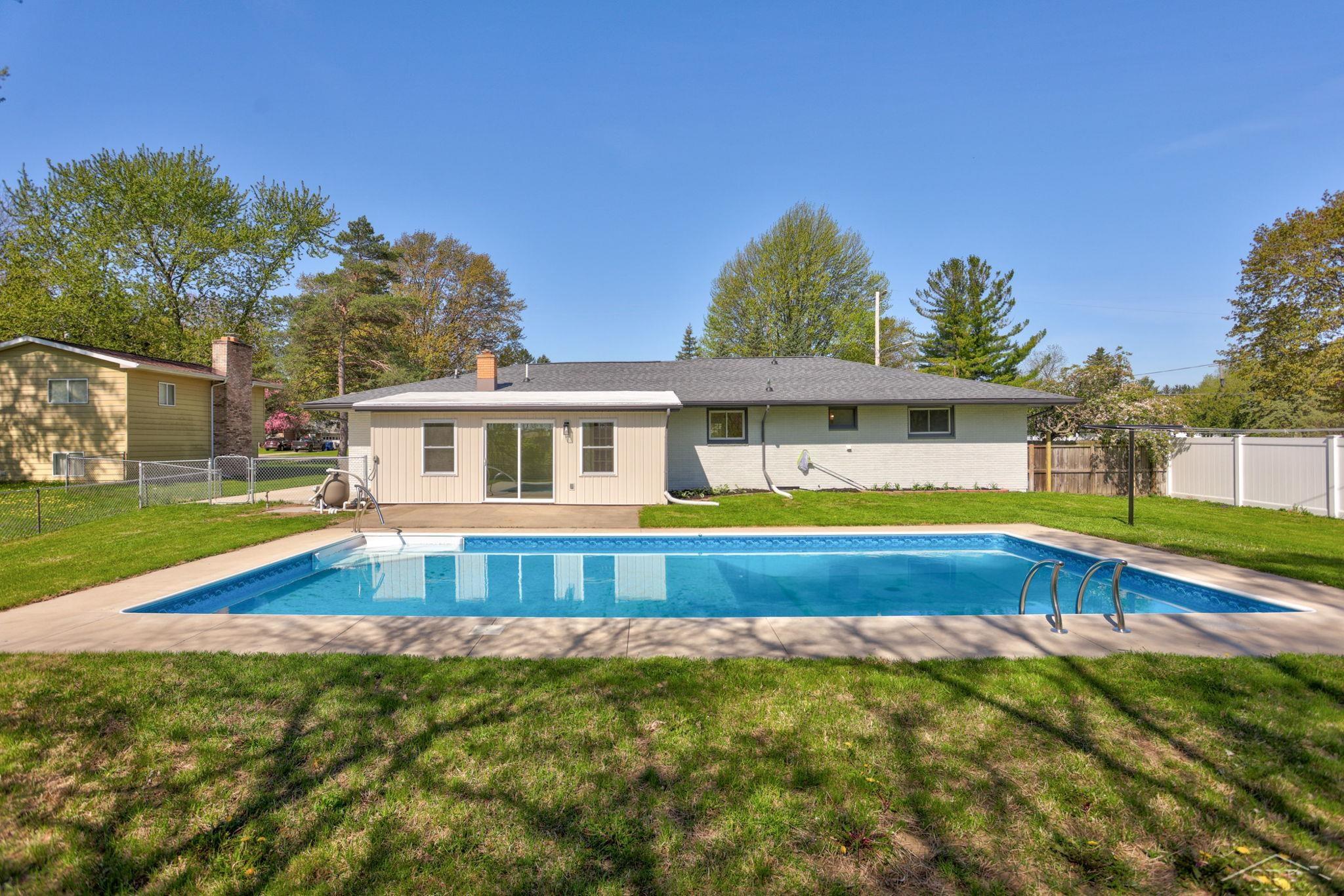3950 North Thomas Road Freeland, MI 48623 - Photo 37 of 38