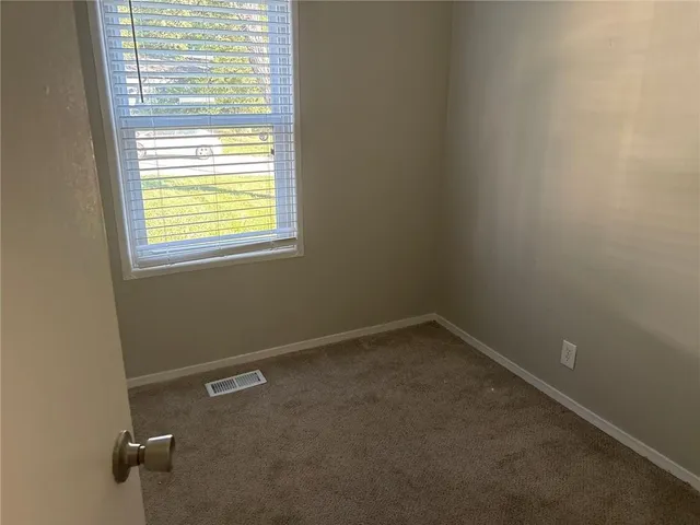 $132,000 | 6310 East 153 Street, Grandview, MO 64030