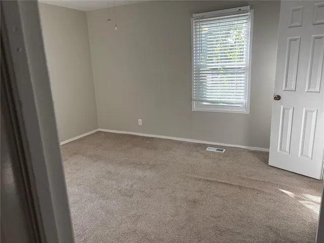 $132,000 | 6310 East 153 Street, Grandview, MO 64030