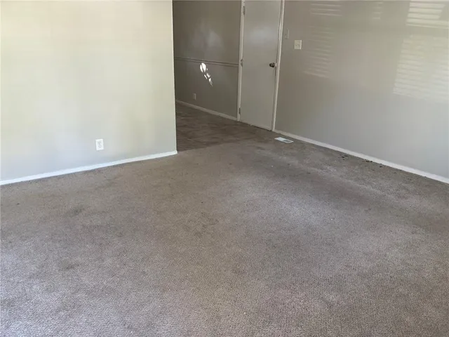 $132,000 | 6310 East 153 Street, Grandview, MO 64030