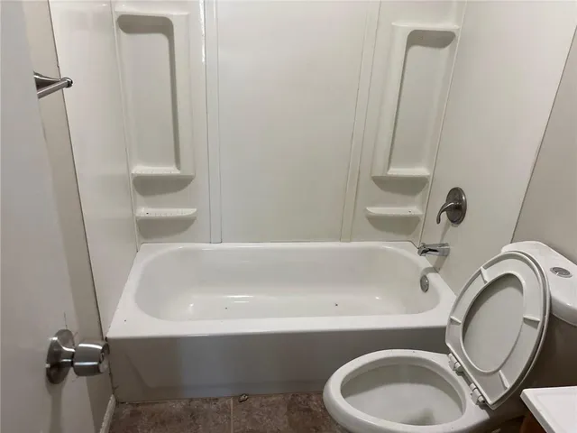 $132,000 | 6310 East 153 Street, Grandview, MO 64030