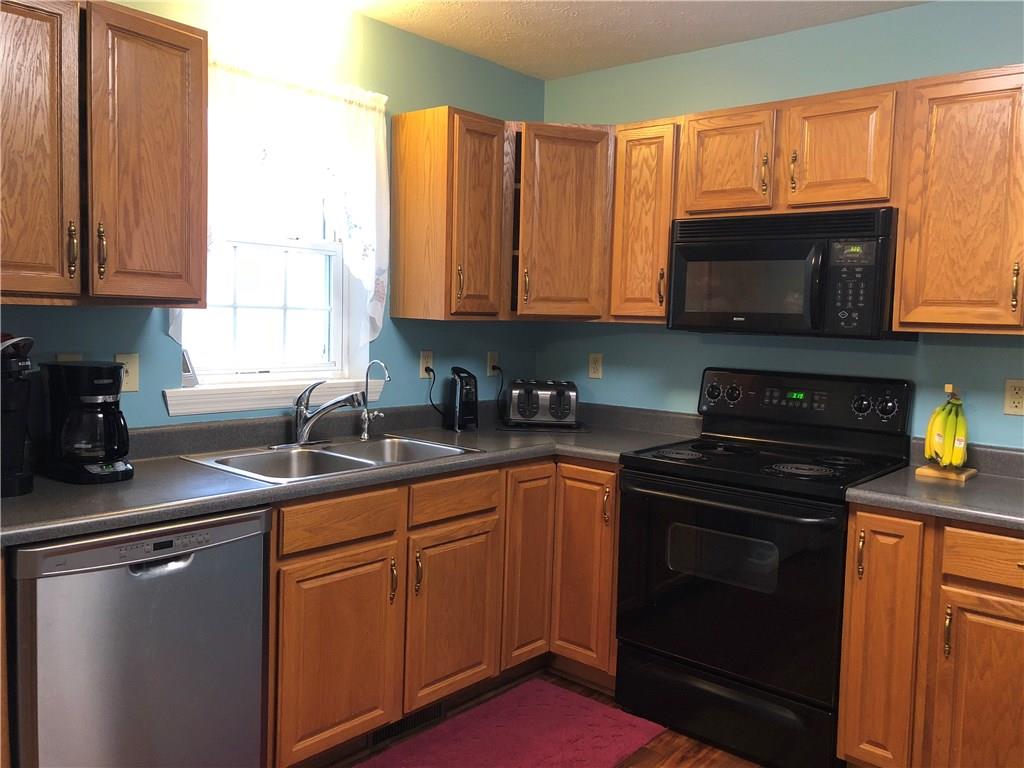 858 Cheriwood Road Pulaski, PA 16143 - Photo 6 of 19 Gallery Image 6
