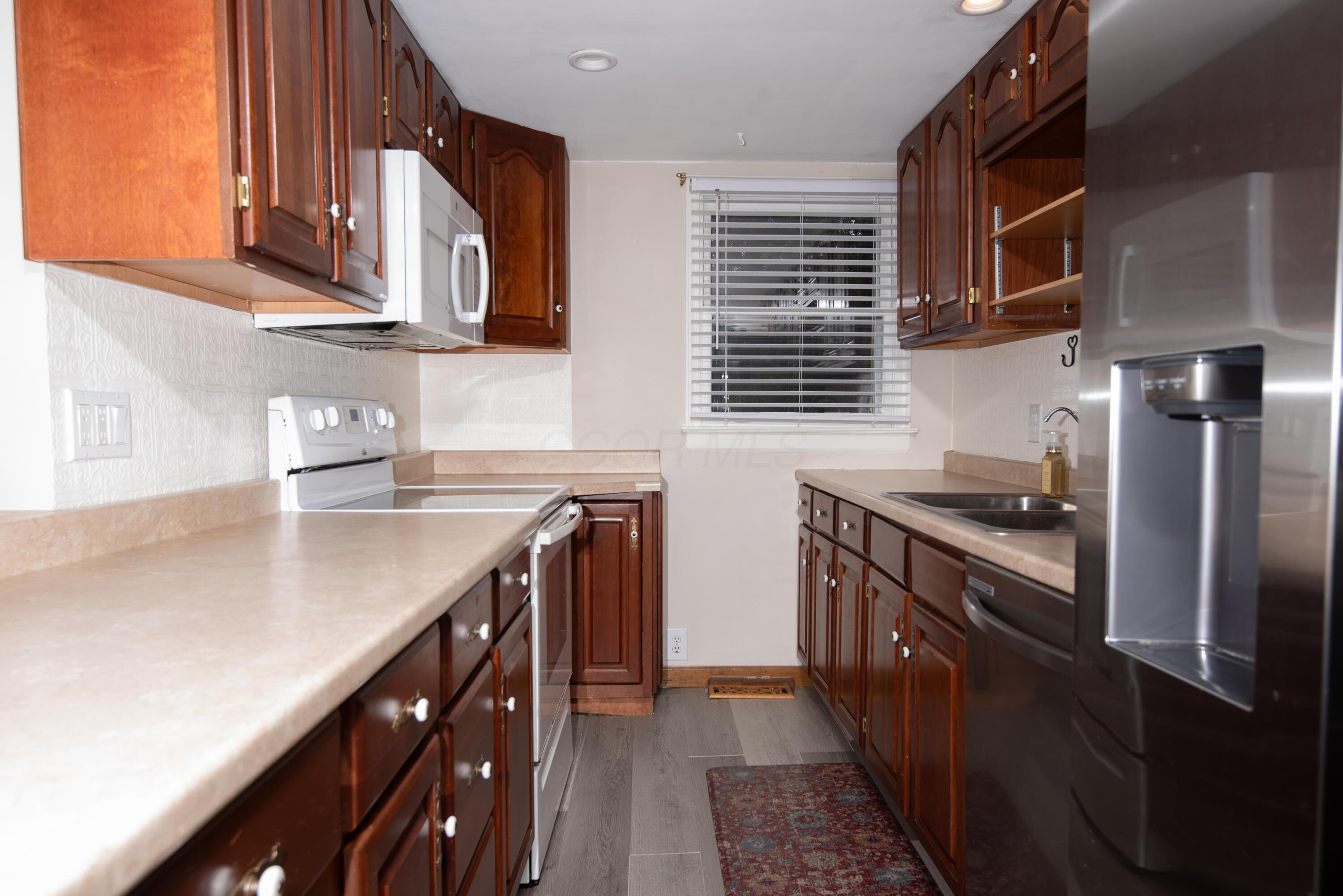 4755 Marion Road Northeast Newark, OH 43055 - Photo 8 of 47 Kitchen