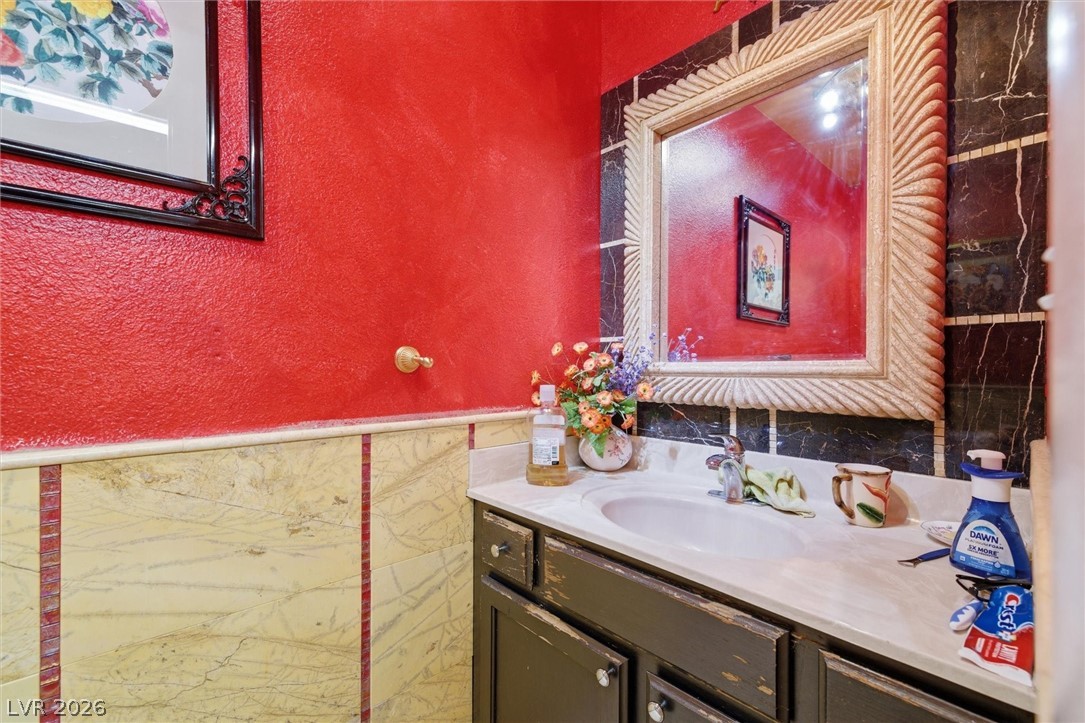 3040 Westwind Road Las Vegas, NV 89146 - Photo 15 of 44