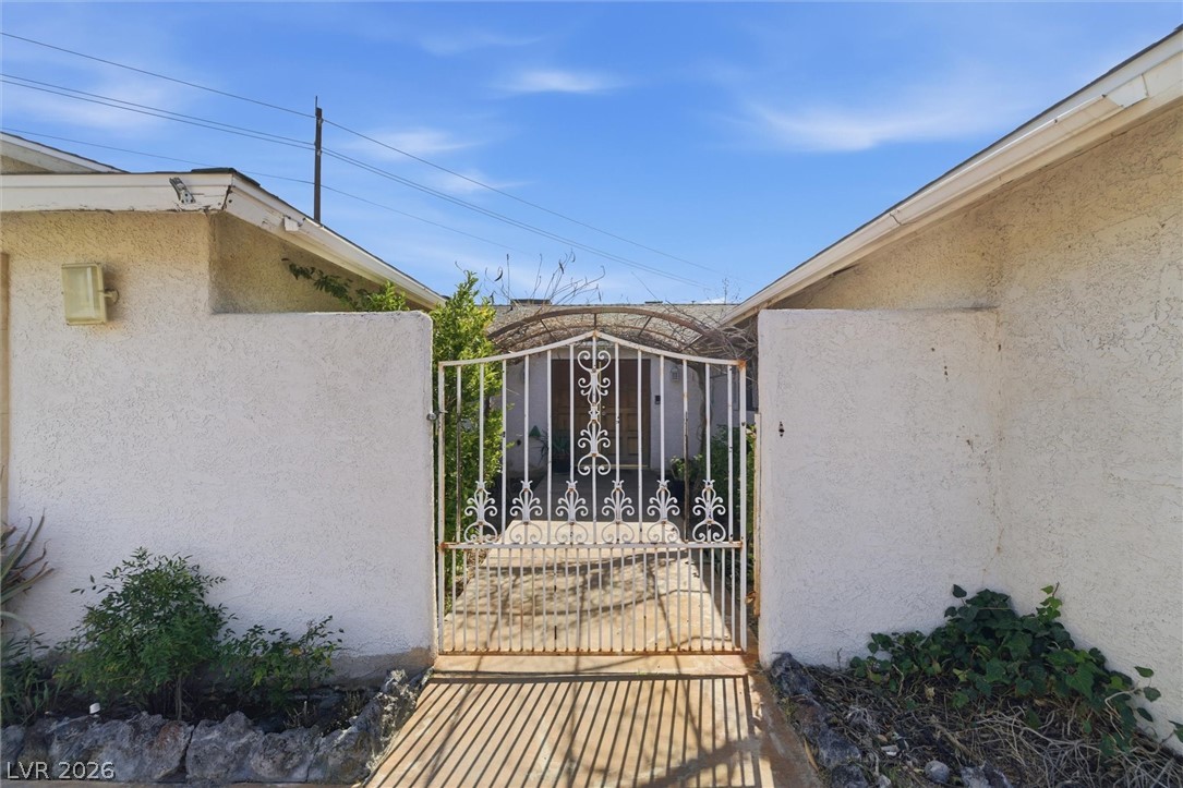 3040 Westwind Road Las Vegas, NV 89146 - Photo 4 of 44