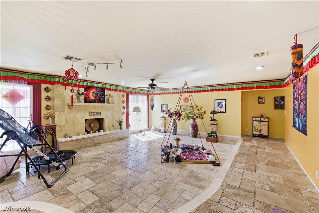 3040 Westwind Road Las Vegas, NV 89146 - Photo 5 of 44