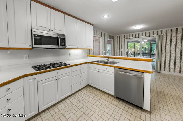 $425,000 | 7103 Brigantine Boulevard, Oriental, NC 28571