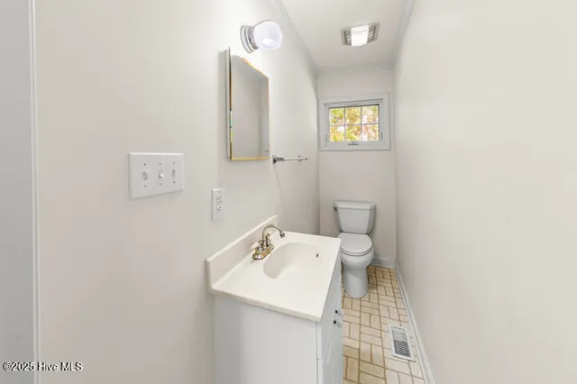 $425,000 | 7103 Brigantine Boulevard, Oriental, NC 28571