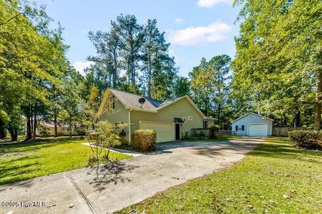 $425,000 | 7103 Brigantine Boulevard, Oriental, NC 28571