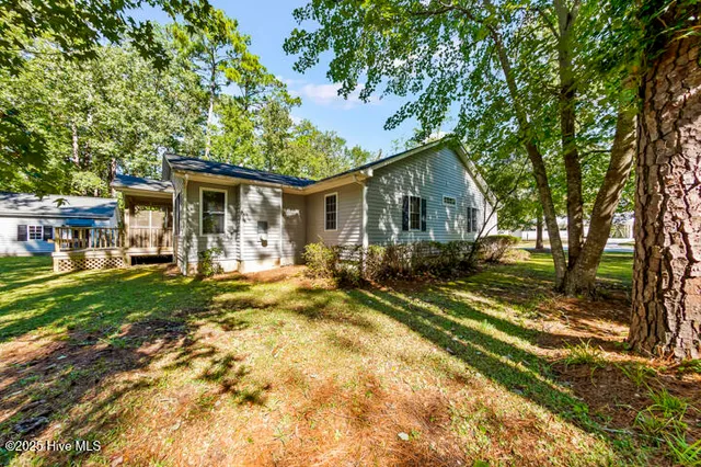 $425,000 | 7103 Brigantine Boulevard, Oriental, NC 28571