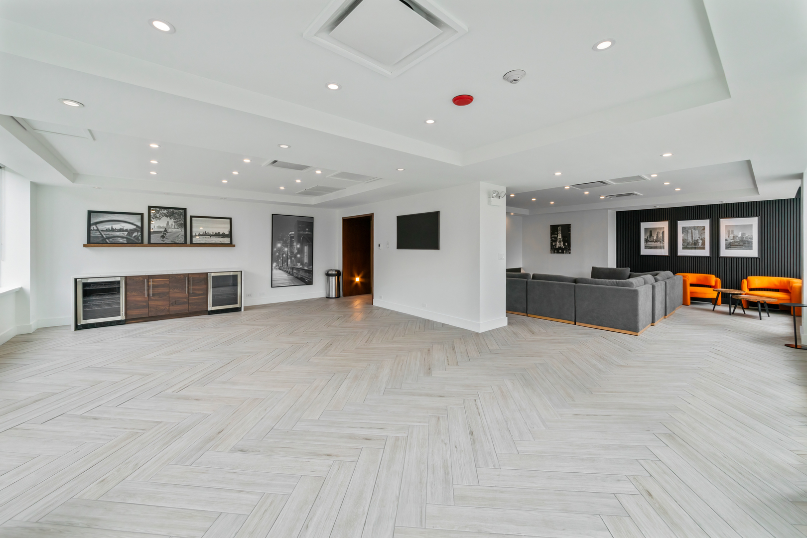 655 West Irving Park Road, Unit 4808 Chicago, IL 60613 - Photo 15 of 26 a view of a livingroom with furniture and a fireplace