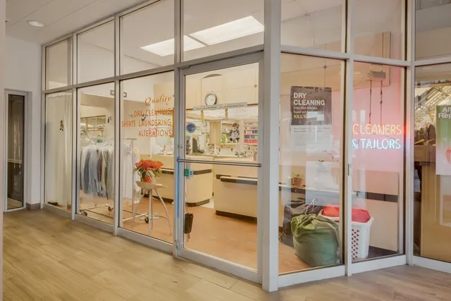 $215,000 | 655 West Irving Park Road, Unit 4808, Chicago, IL 60613