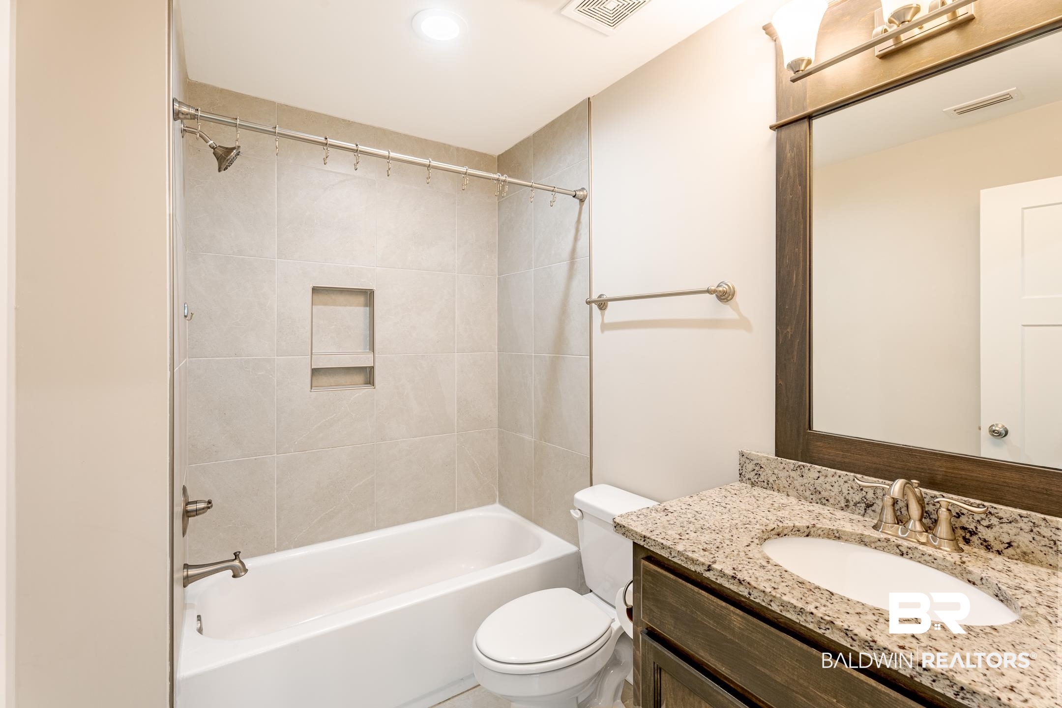 8751 Rosedown Lane Daphne, AL 36526 - Photo 19 of 40