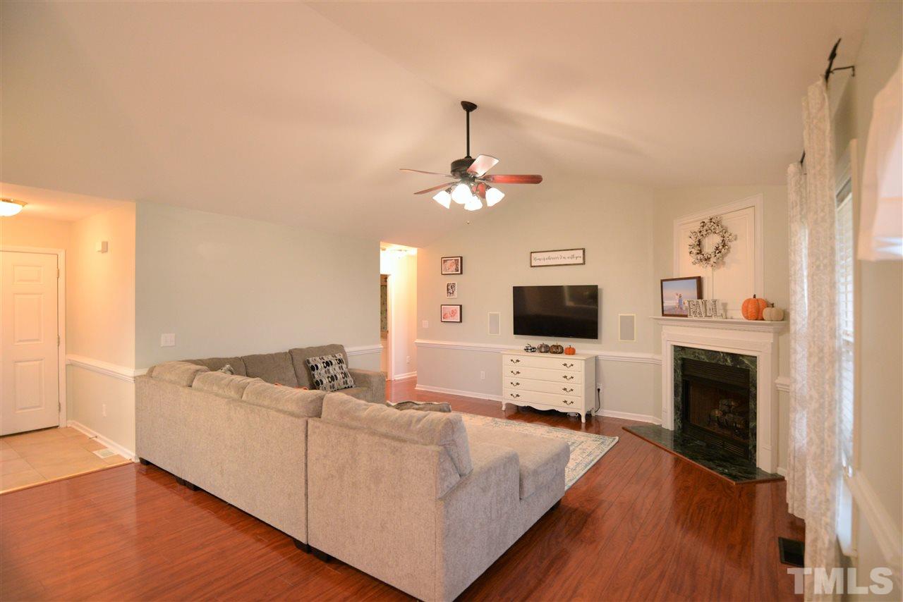 1328 Smith Road Smithfield, NC 27577 - Photo 5 of 30 Gallery Image 5