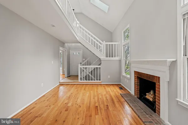 $958,000 | 8405 Hollis Lane, Vienna, VA 22182