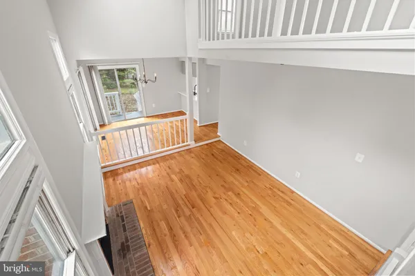 $958,000 | 8405 Hollis Lane, Vienna, VA 22182
