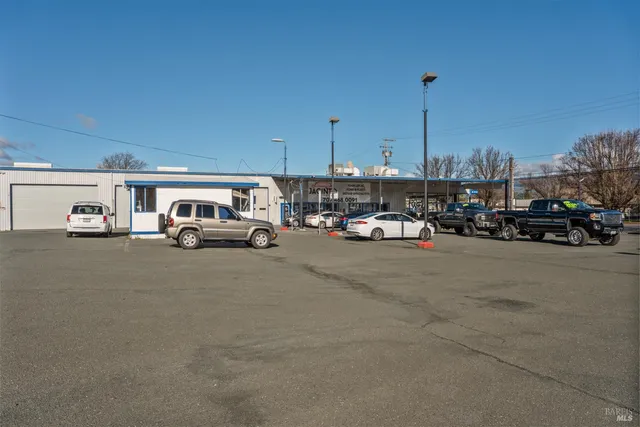 a car parked in front of a building