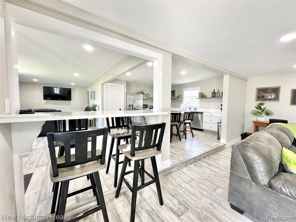 12293 Torrey Road Fenton, MI 48430 - Photo 15 of 40 Gallery Image 15