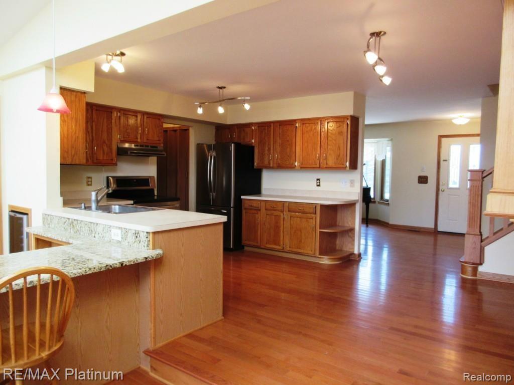 11357 Newman Road Brighton, MI 48114 - Photo 3 of 30 034 (2).jpg