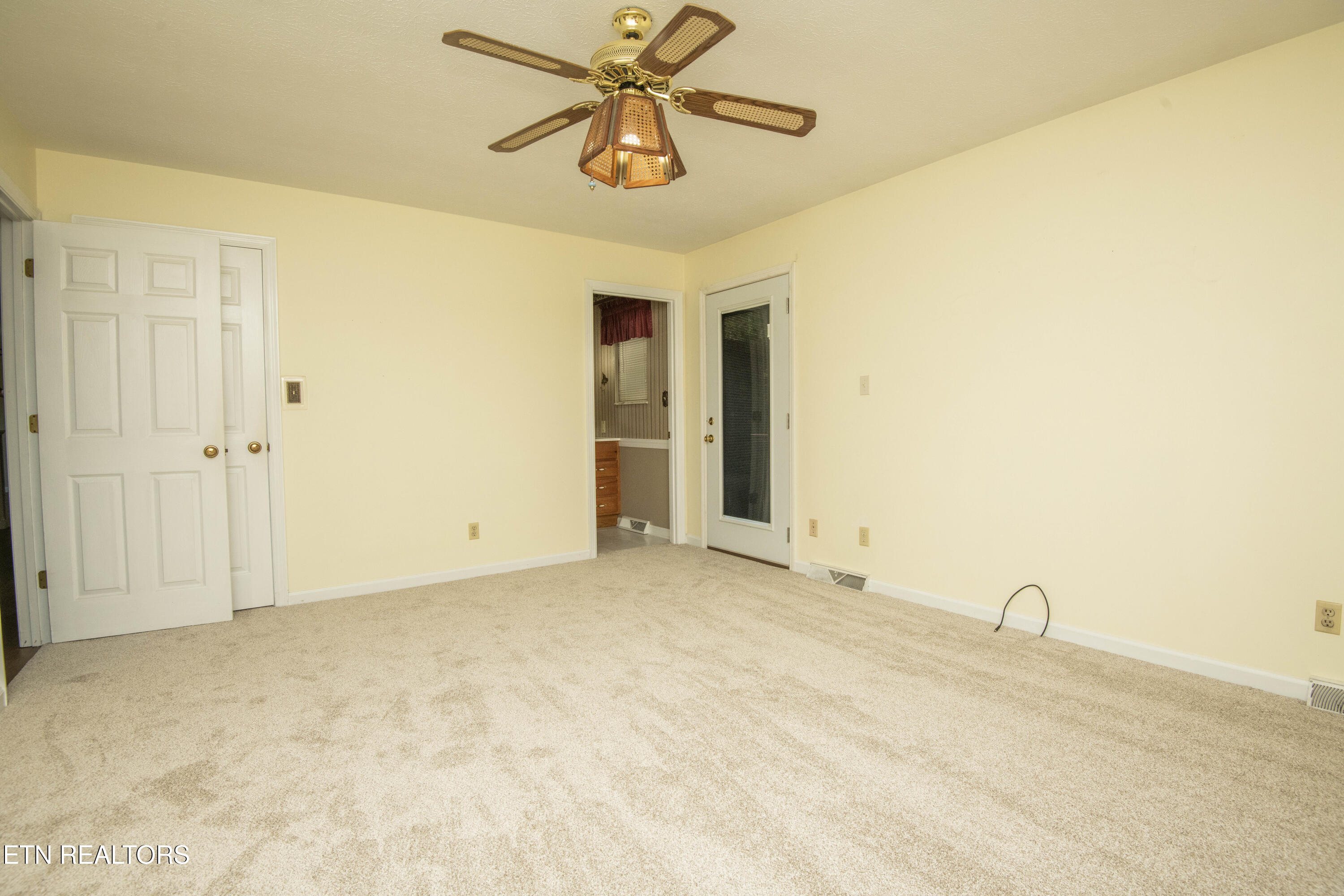 603 Riverbend Road Clinton, TN 37716 - Photo 26 of 60 master bed 2