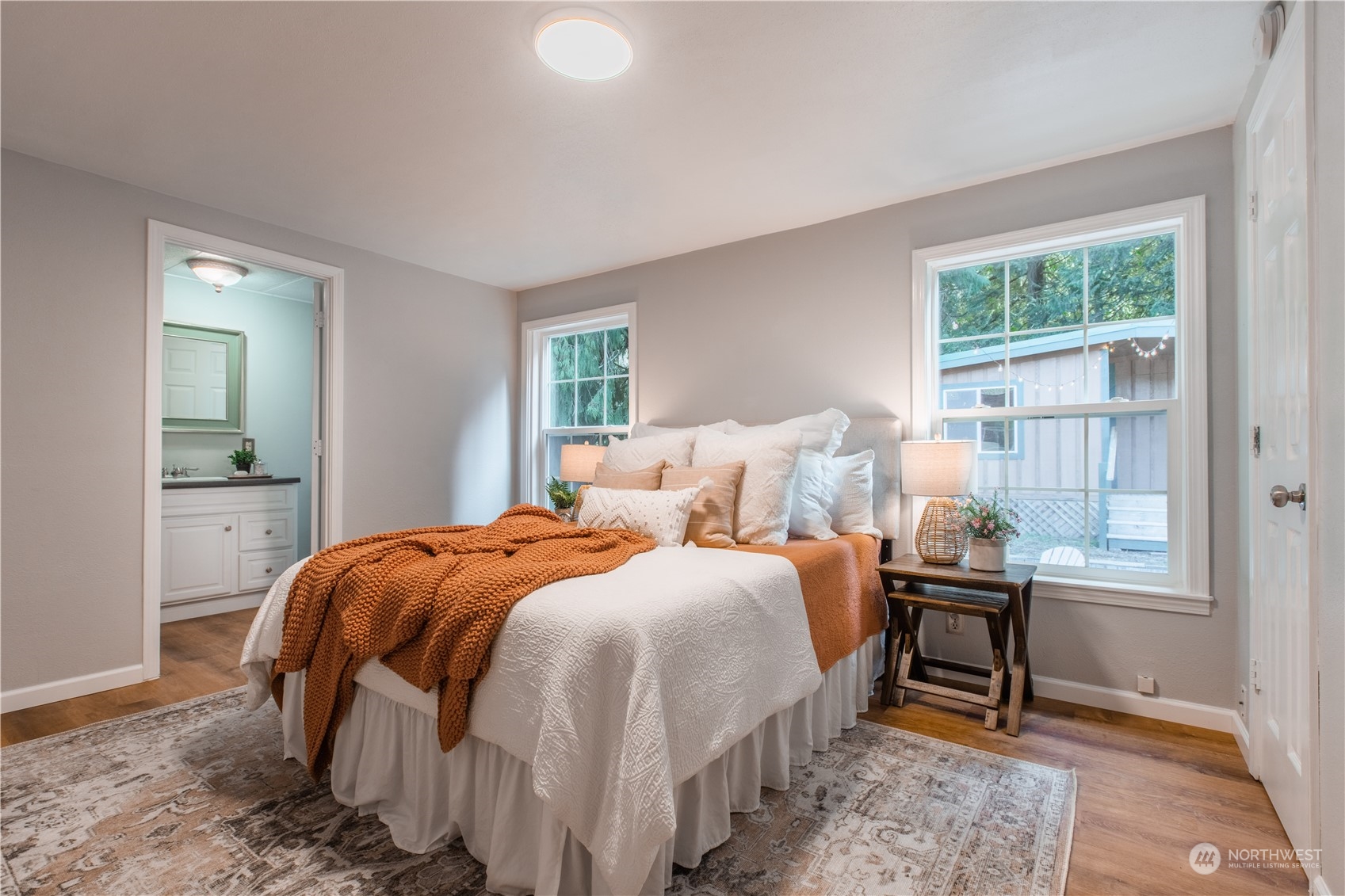 2124 Butler Creek Road Sedro-Woolley, WA 98284 - Photo 10 of 40 a bedroom with a bed and a window