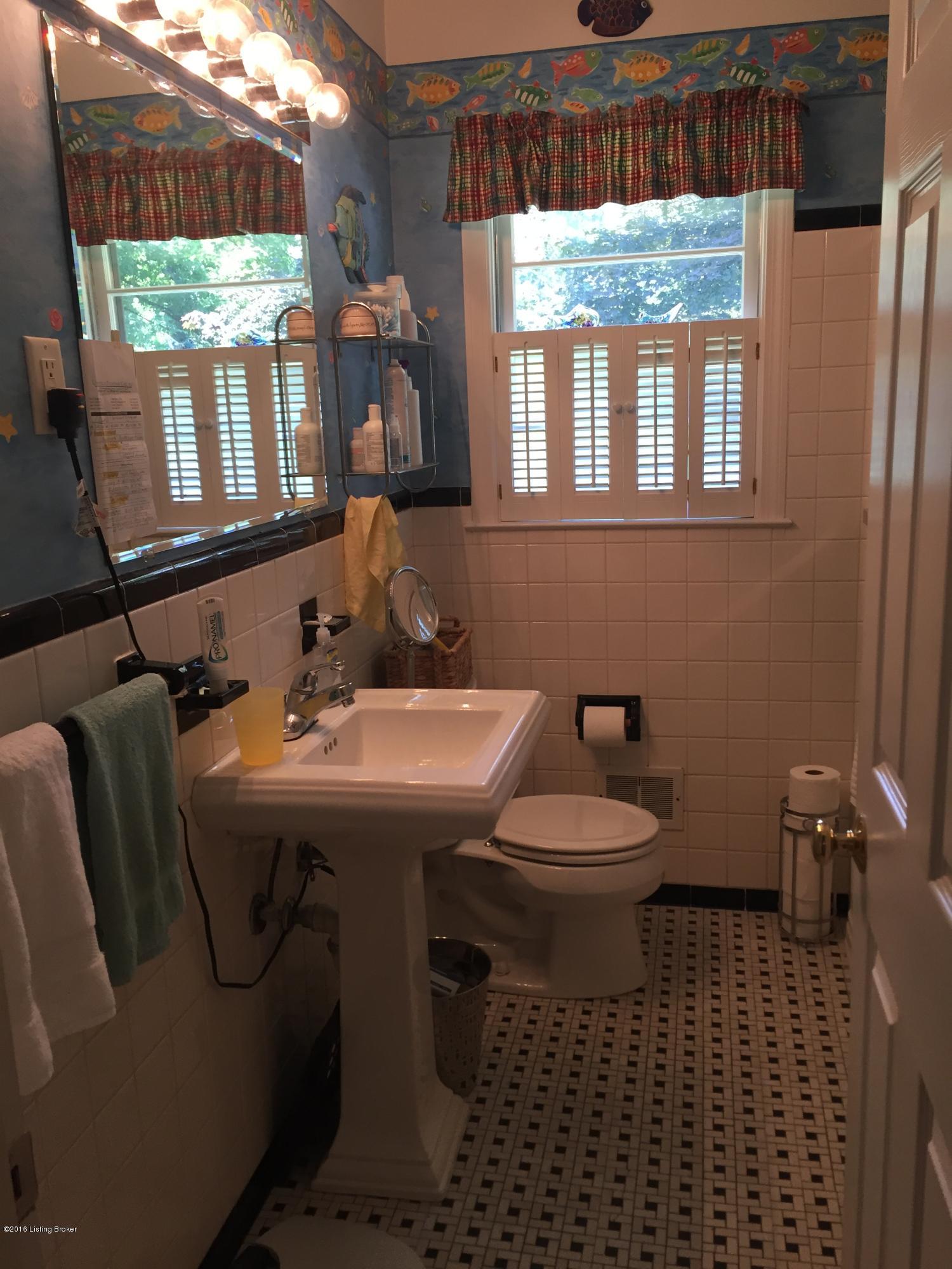 8810 Waltlee Road Louisville, KY 40291 - Photo 13 of 22 2016-06-12 14.13.55