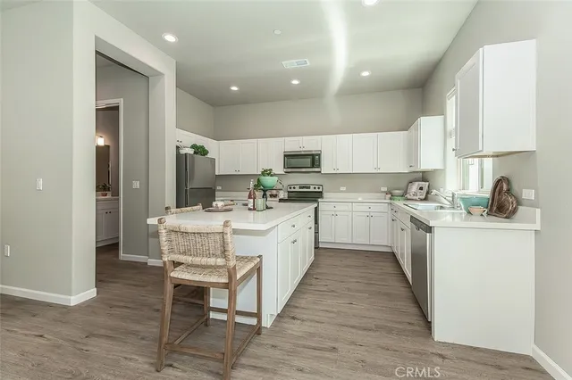 $775,000 | 6008 East Sussex Way, Fresno, CA 93727