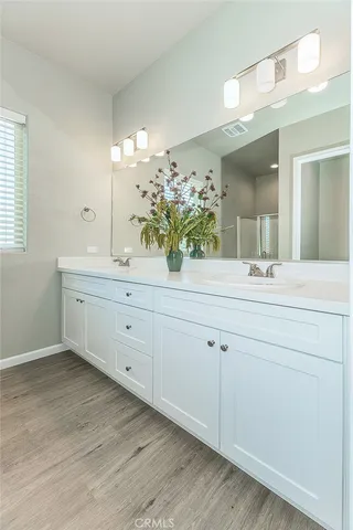 $775,000 | 6008 East Sussex Way, Fresno, CA 93727